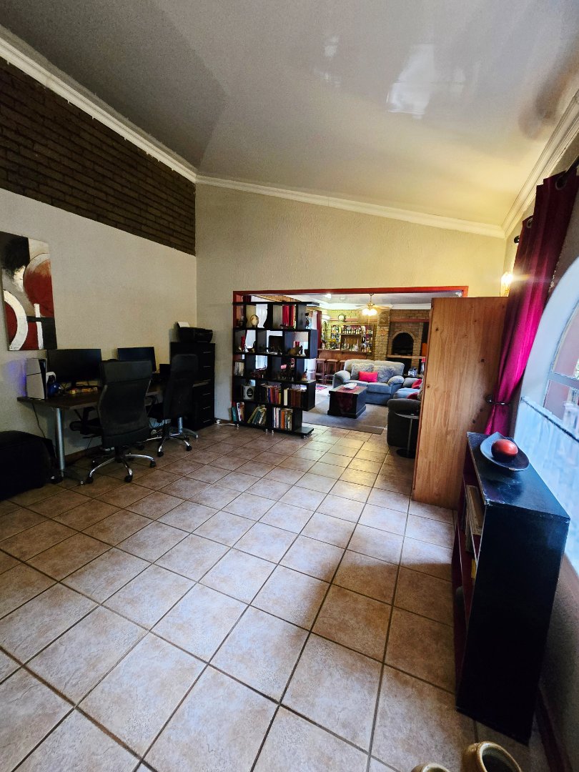 3 Bedroom Property for Sale in Flimieda North West